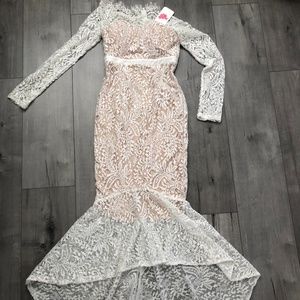 White long sleeve lace dress